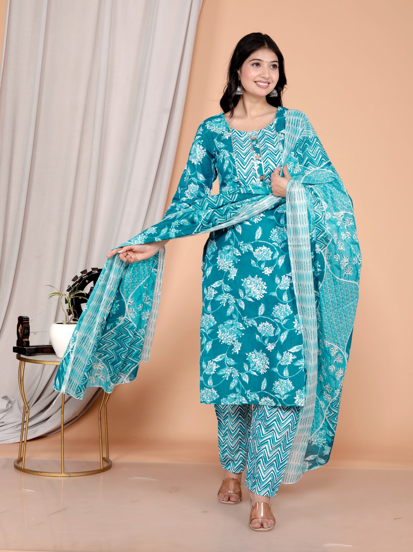 kuti pant and duptta set